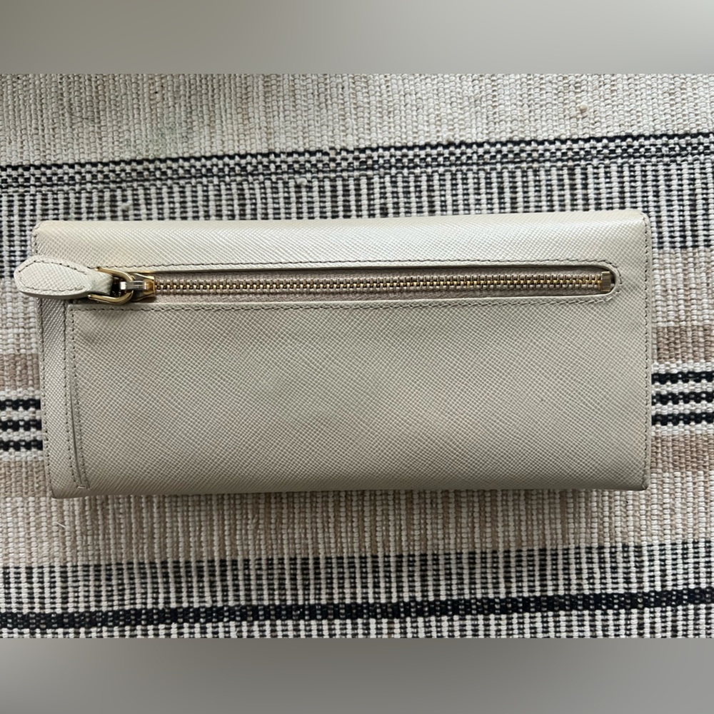 Prada Saffiano Leather Long Wallet - Box & Authenticity Card Inlcuded - Picture 5 of 9